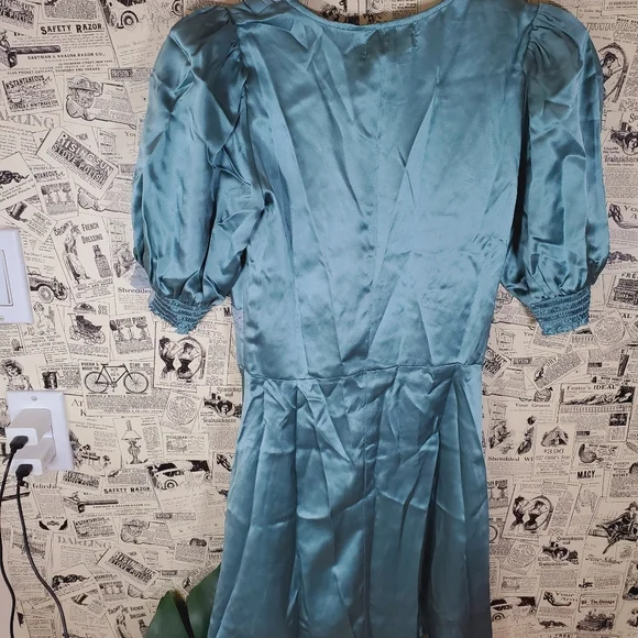 NWT Reformation mini button silk brigitta dress v neck line in verdigris 0 - Picture 7 of 7
